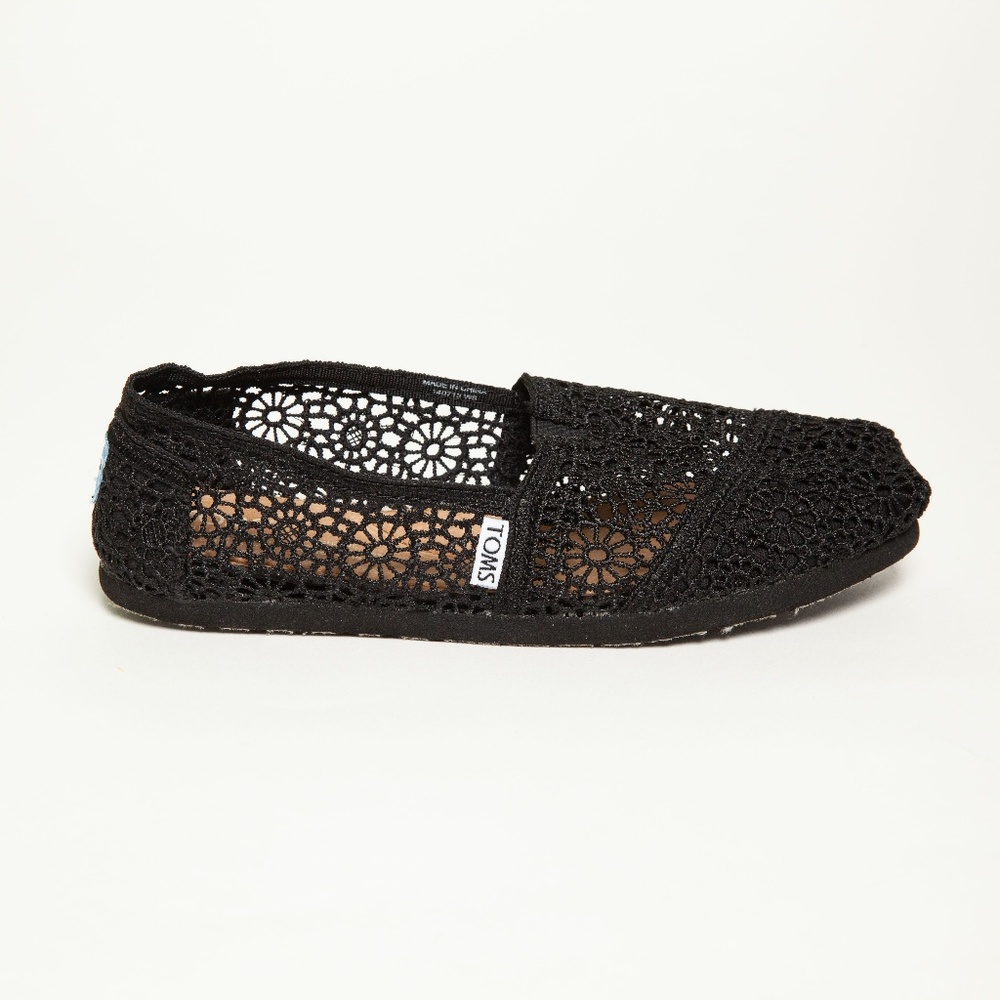 Toms Classic Black Lace Shoes